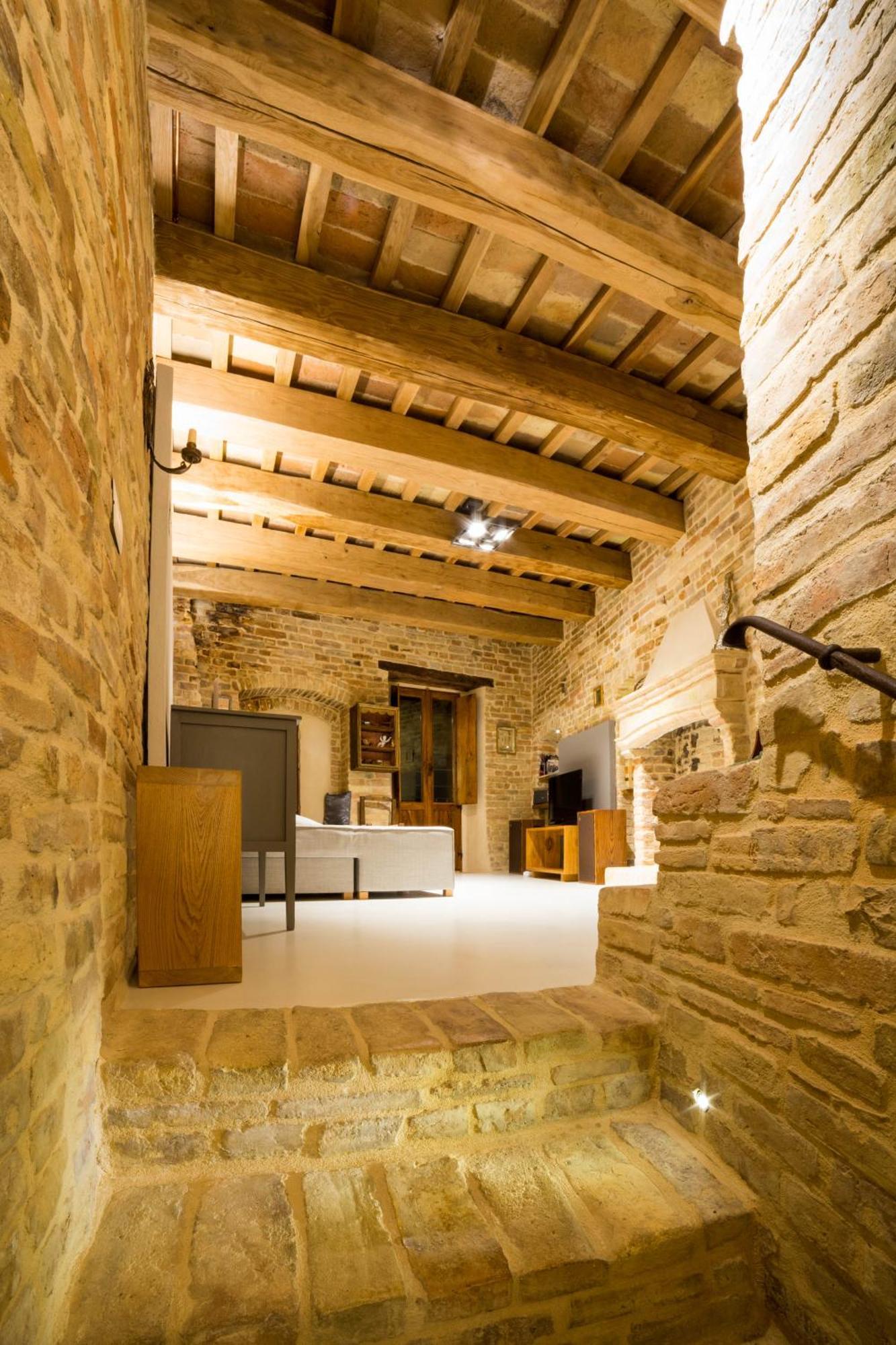 The Monastery - Unique Vacation Home مونتيبراندون المظهر الخارجي الصورة
